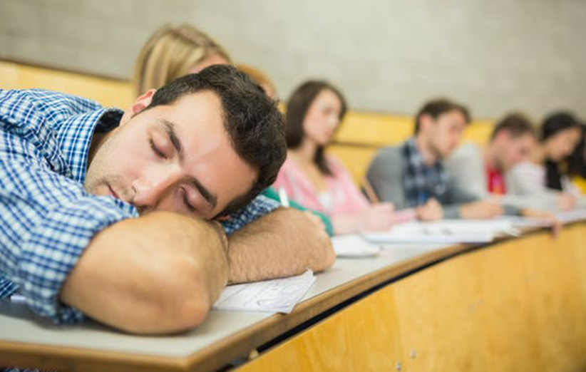 چرا موقع درس خواندن خوابمان می گیرد
